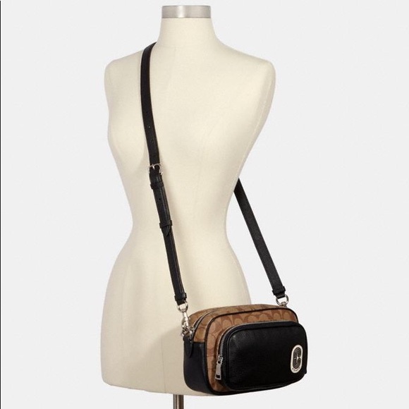Coach Court Crossbody - Picture 2 of 3